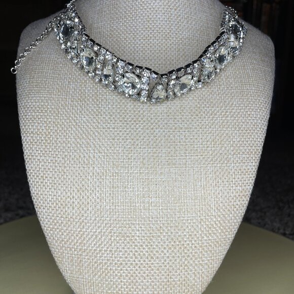 Vintage-Style Rhinestone Choker Necklace - Picture 6 of 6